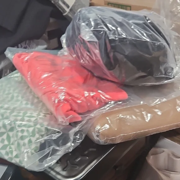 Boden Women's Tops - Red, Black, Green, Tan - Picture 1 of 1